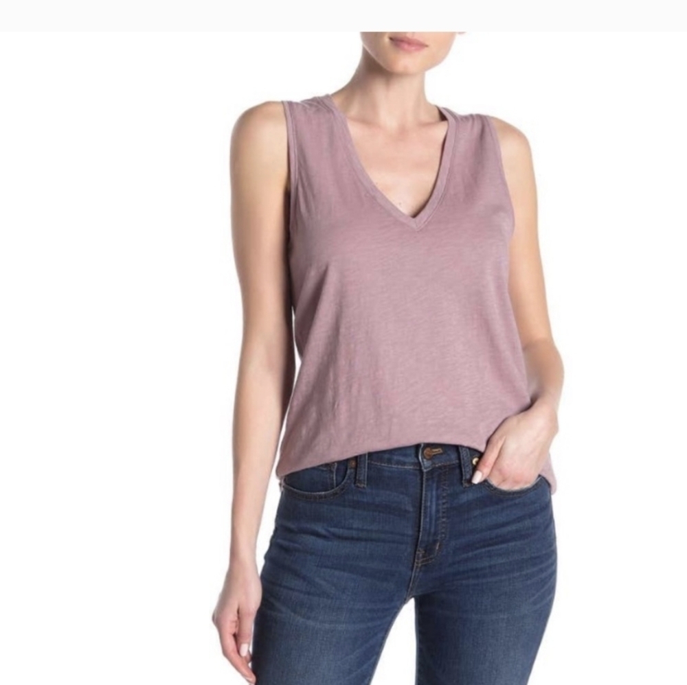 MADEWELL V-Neck Soft cotton Tank Top in Fig Purple Lightweight  Size 1x, new
